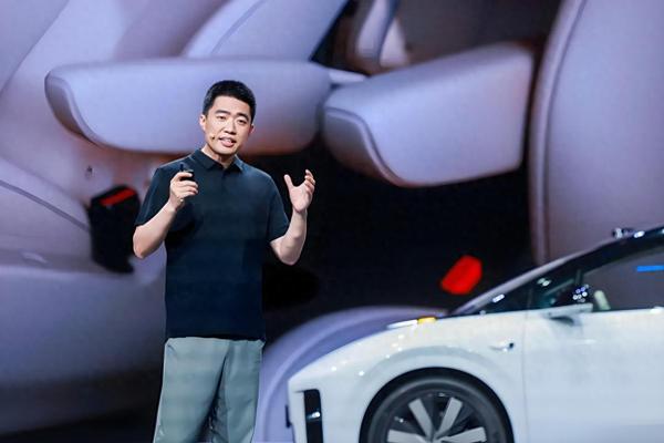 理想汽车创始人李想谈“大佬的共性”——选得准、选得长、迭代快